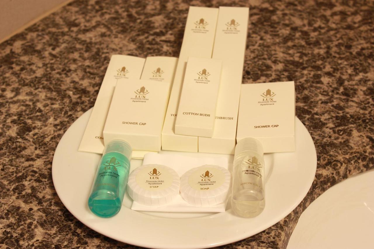 Lux Riverside &