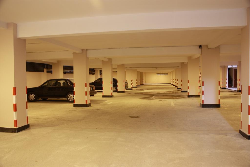Hotel Lux Riverside & 4*