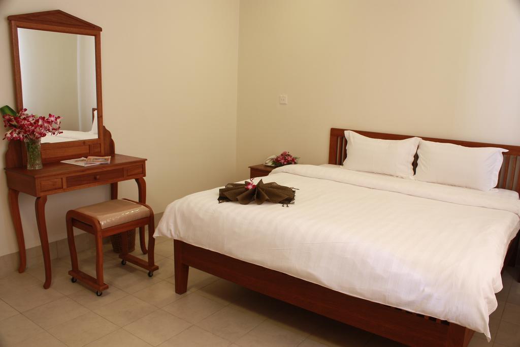 Hotel Lux Riverside & Phnom Penh